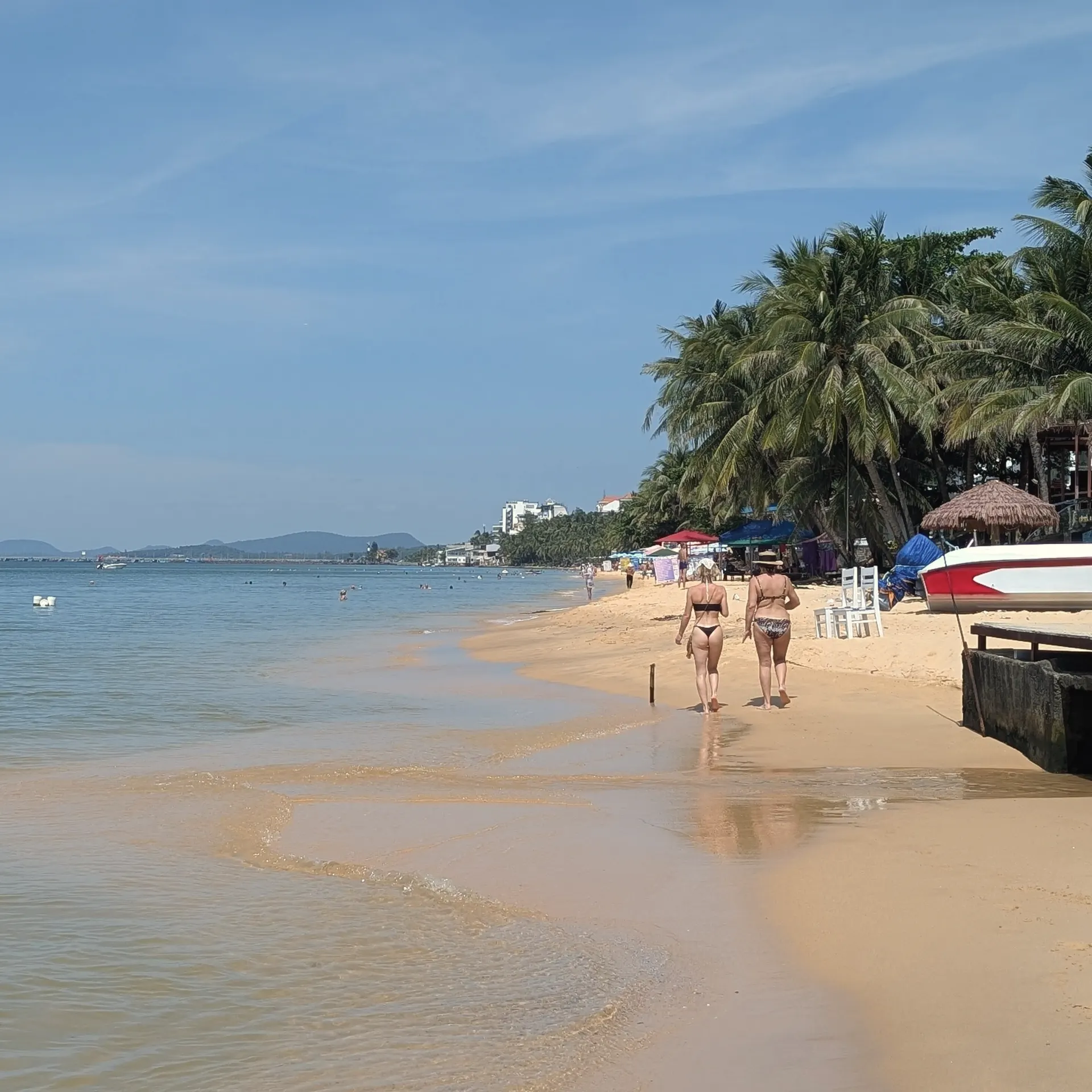Một ngày cho các con
