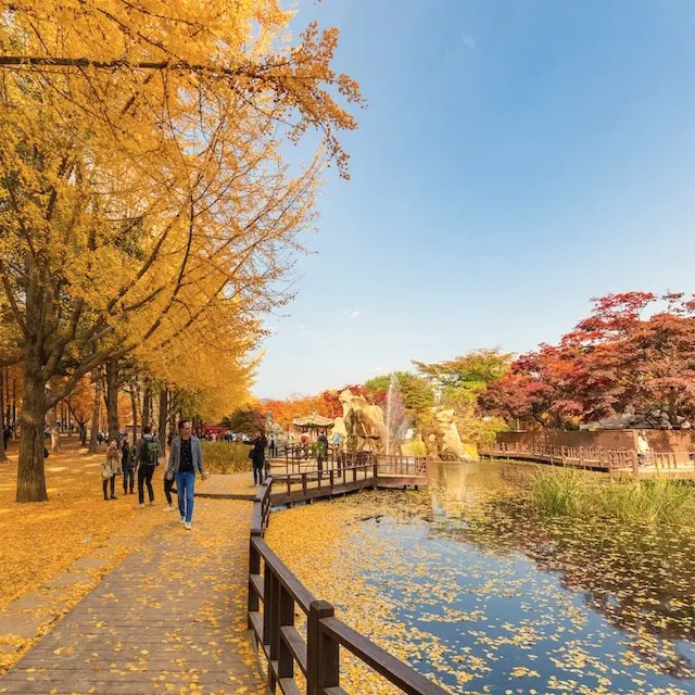Chùa Haedong Yonggungsa bên biển
