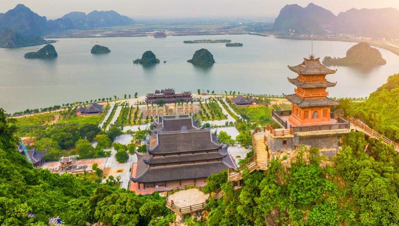 DAY 9: DISCOVERING THE FORMER CAPITAL | Hue City (B/L/-)