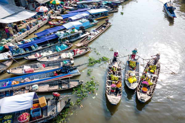 DAY 2: THE FLOATING MARKET & DELTA FAREWELL | Can Tho → Ho Chi Minh City (B/L/-)