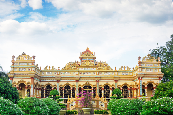 DAY 1: JOURNEY INTO THE DELTA'S HEART | Ho Chi Minh City → My Tho → Ben Tre → Can Tho (-/L/-)